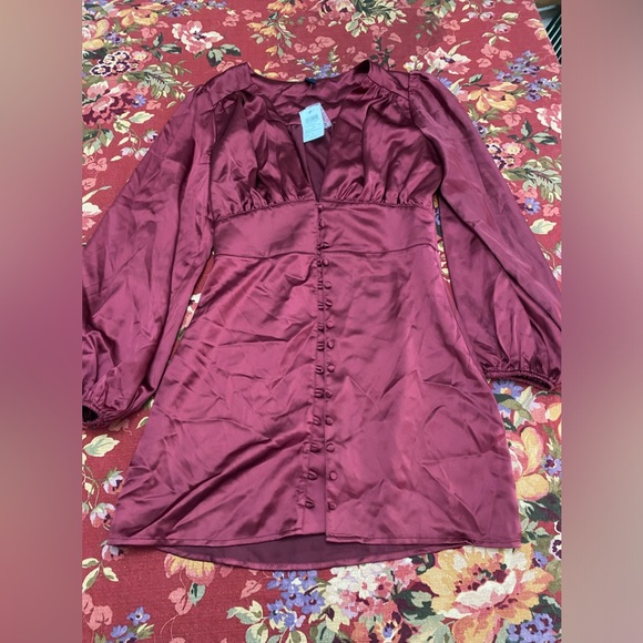Windsor Dresses & Skirts - windsor BURGUNDY DI4024 button up dress size small NWT